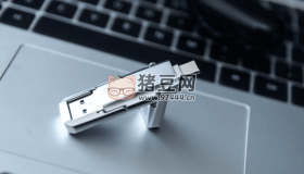 “U盤啟動(dòng)”別搞復(fù)雜！掌握這2種方法就夠了，系統(tǒng)維護(hù)不求人