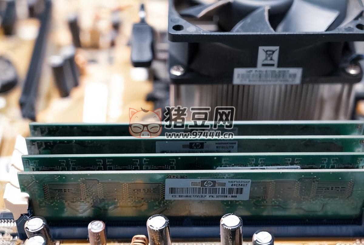 電腦顯示器無信號怎么辦？手把手教你修復