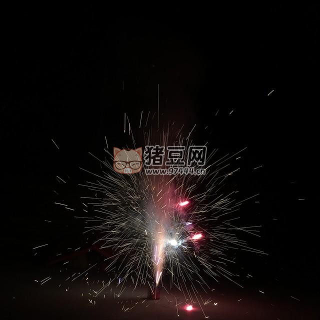 小米手機原相機殺瘋了！新年這樣拍煙花朋友圈會被贊爆！